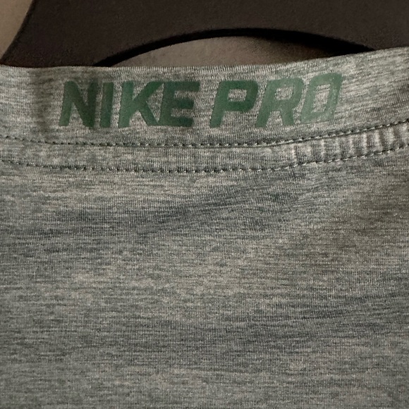 Nike Pro Men's Green Fitted Performance Tee size small - Picture 9 of 10